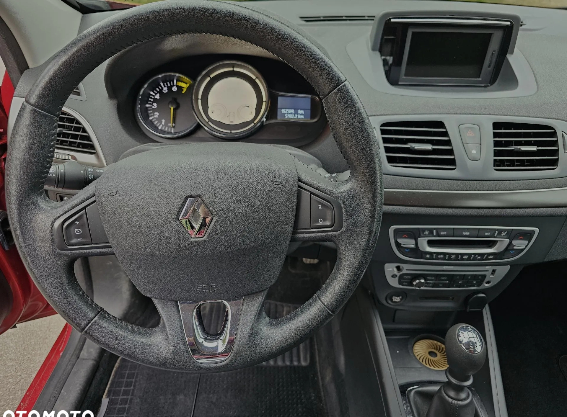 Renault Megane cena 29900 przebieg: 157000, rok produkcji 2014 z Warszawa małe 106